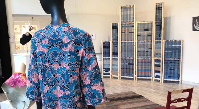 Hantverkets kraft tydlig i HV:s examensutställning Craftverk